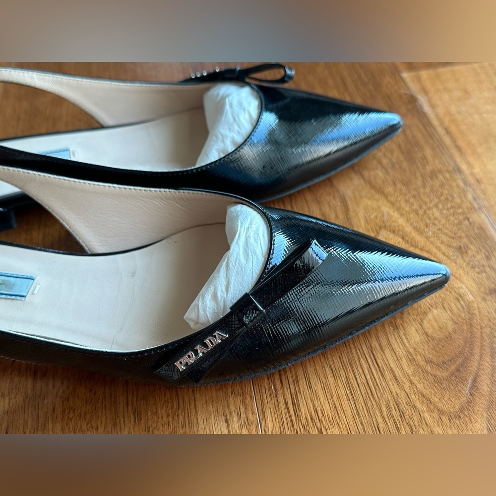 Prada flats - Picture 5 of 16